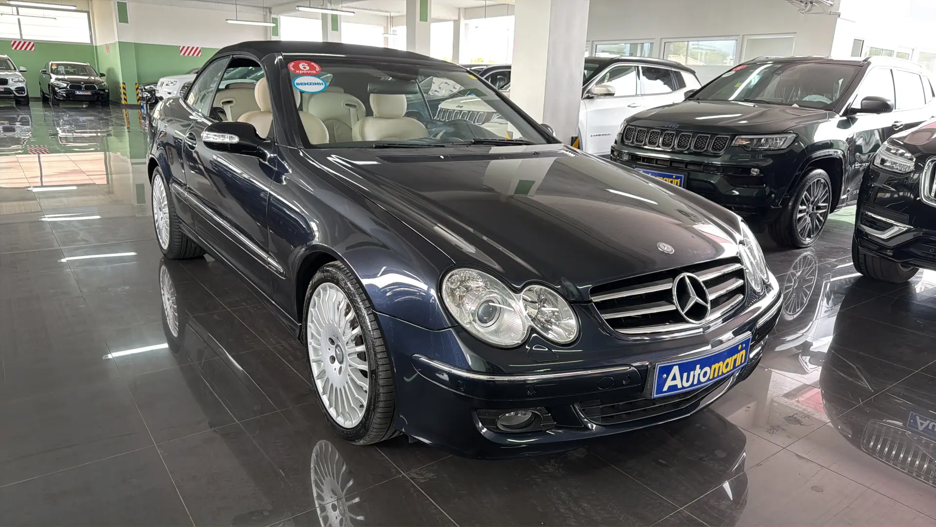 View 3 - Mercedes-Benz CLK 200 - 2009