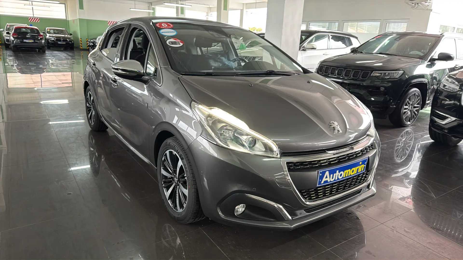 View 3 - Peugeot 208 - 2018