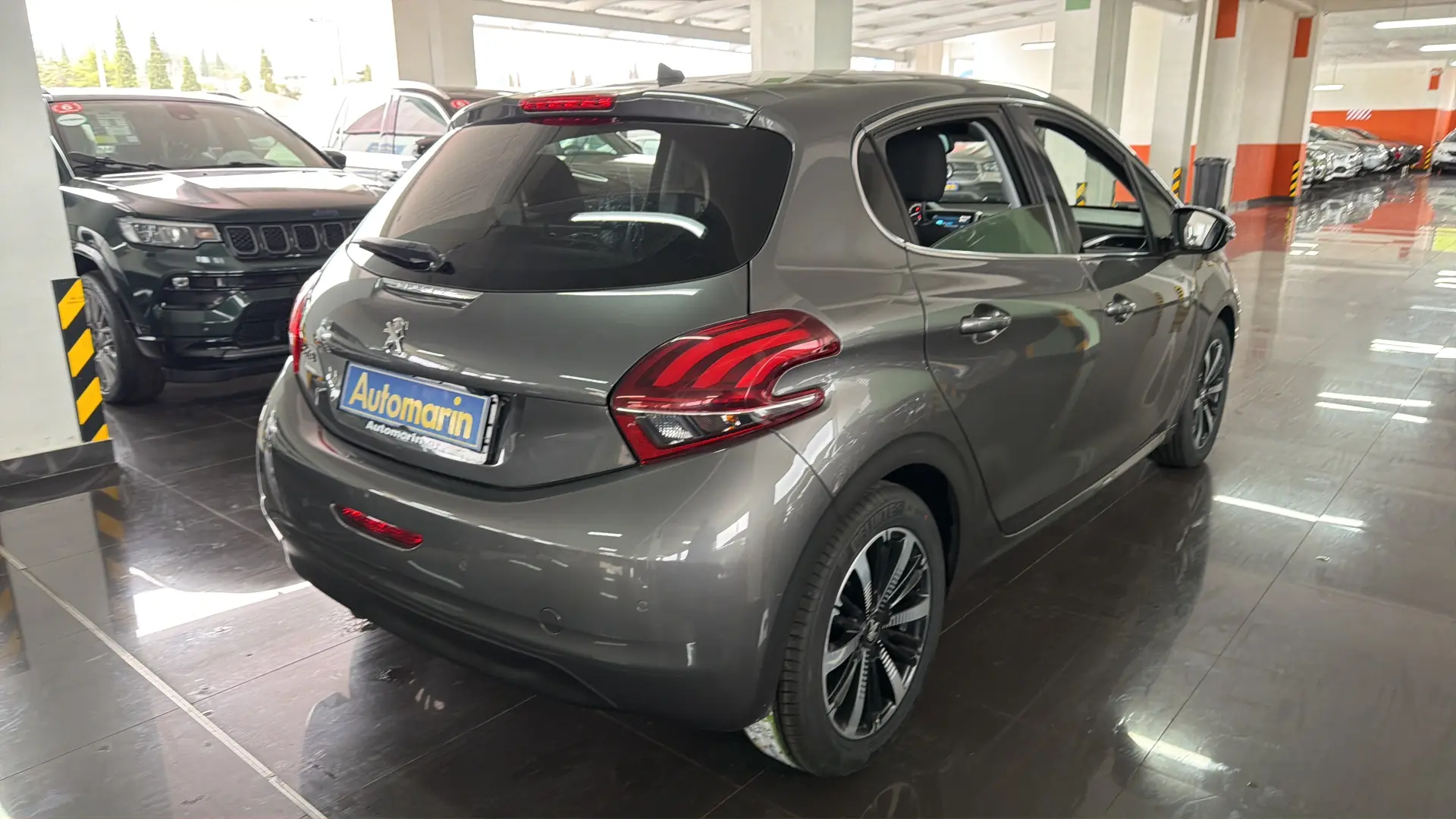 View 4 - Peugeot 208 - 2018