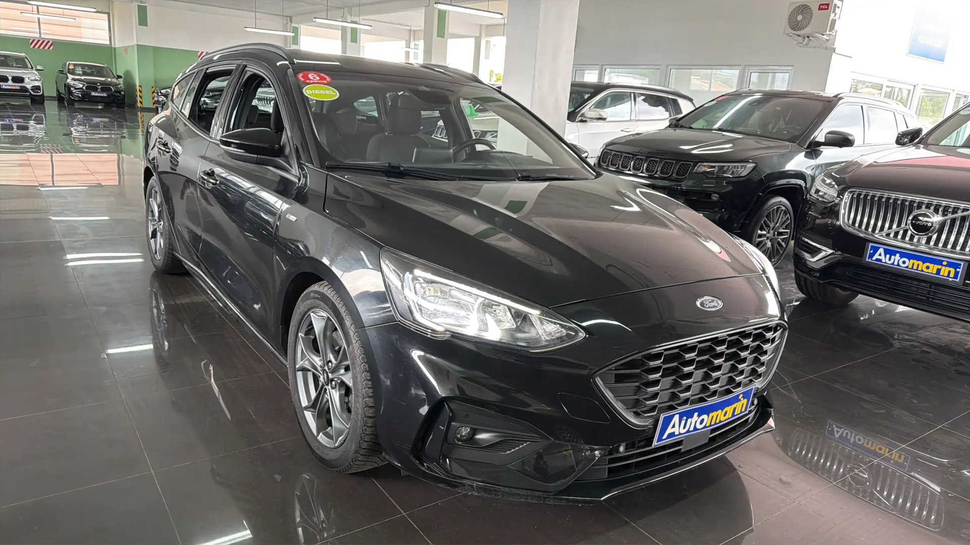View 3 - Ford Focus - 2020