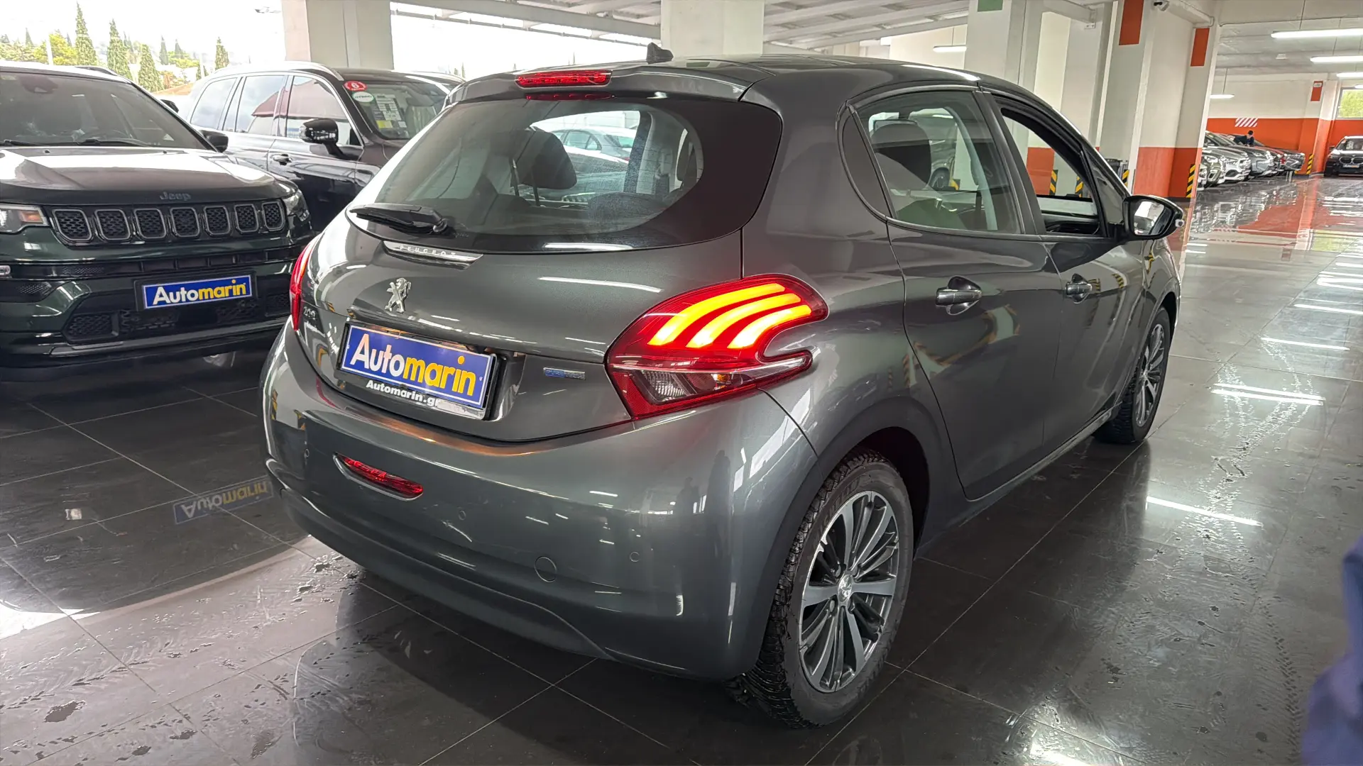 View 4 - Peugeot 208 - 2017