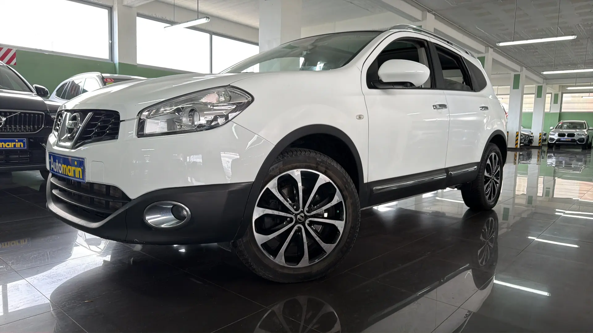 View 1 - Nissan Qashqai+2 - 2012