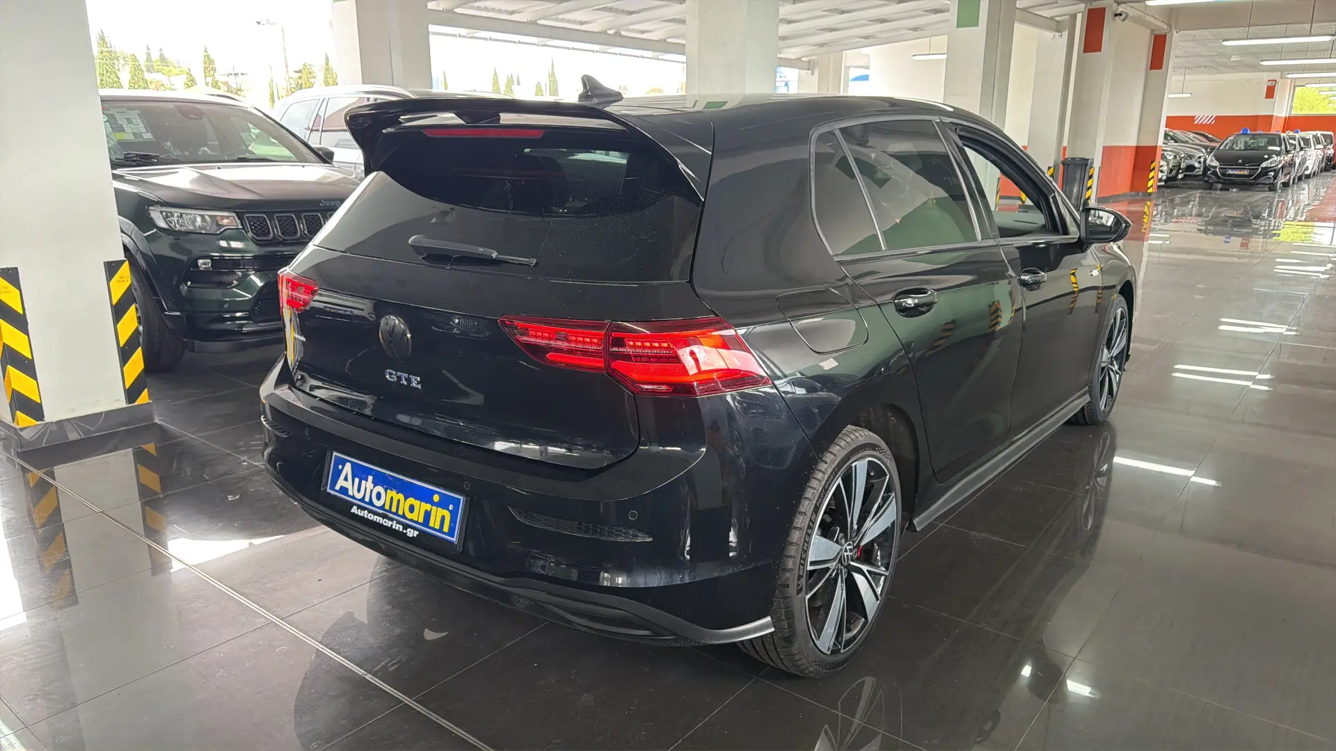 View 4 - Volkswagen Golf - 2021