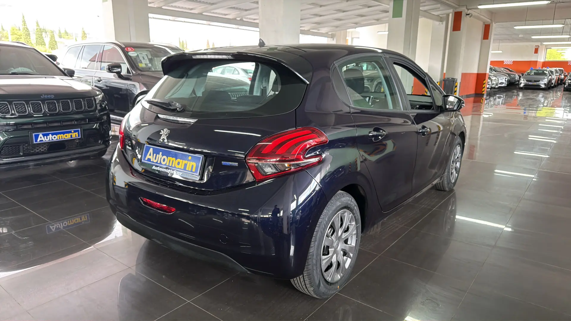 View 4 - Peugeot 208 - 2016