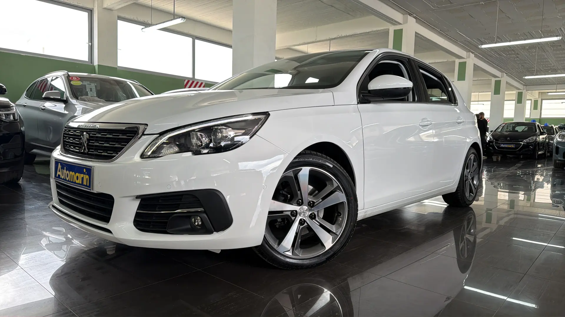 View 1 - Peugeot 308 - 2017