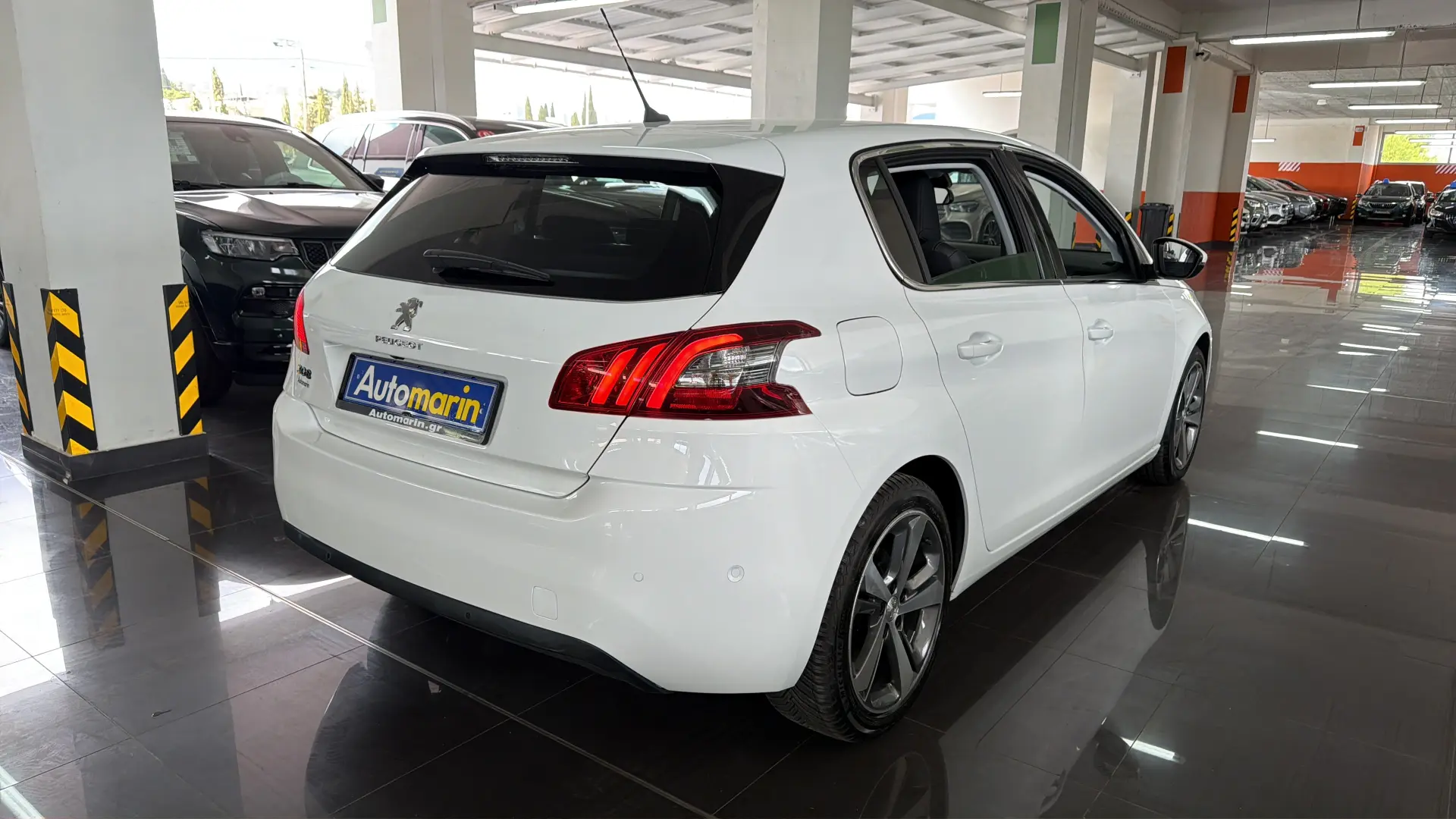 View 4 - Peugeot 308 - 2017