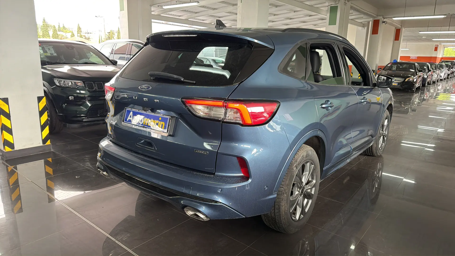 View 4 - Ford Kuga - 2022