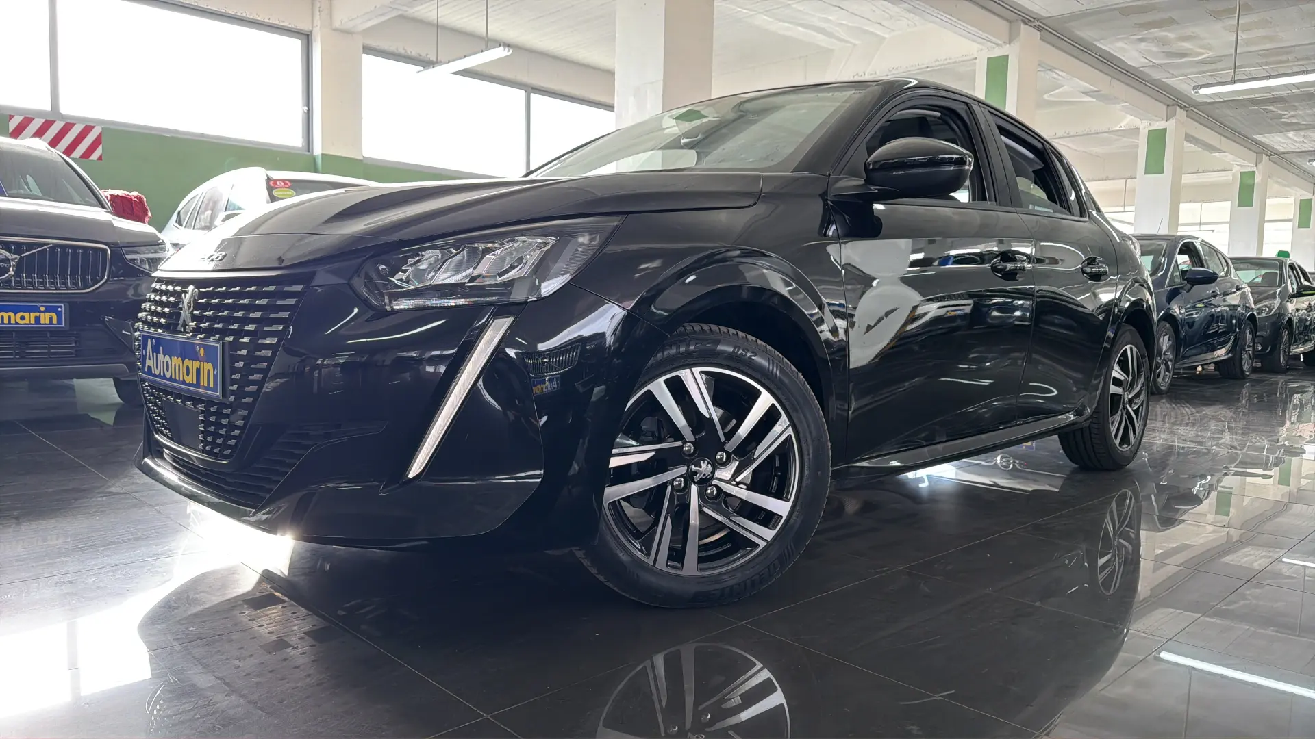 View 1 - Peugeot 208 - 2020