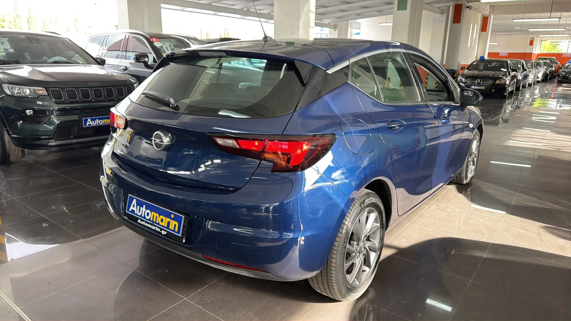View 4 - Opel Astra - 2021