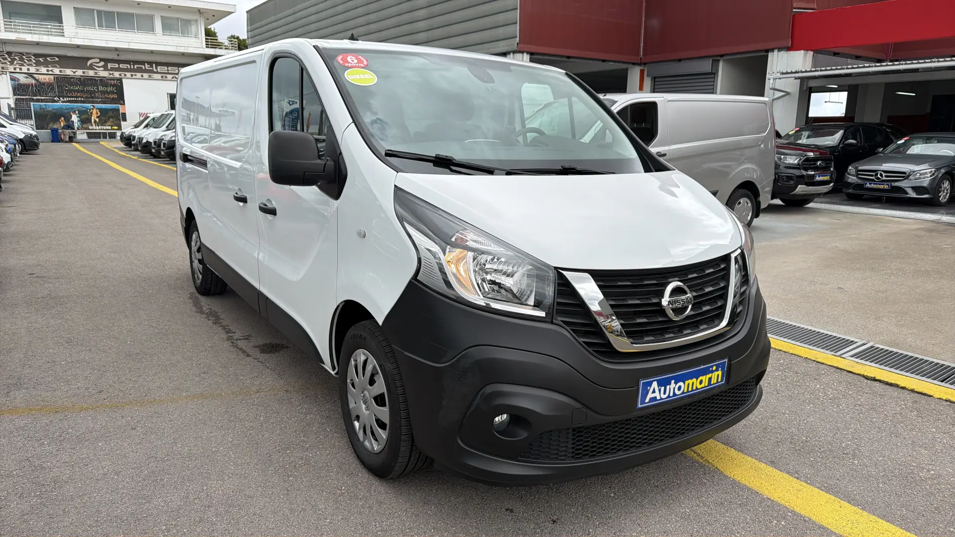 View 3 - Nissan NV300 - 2021