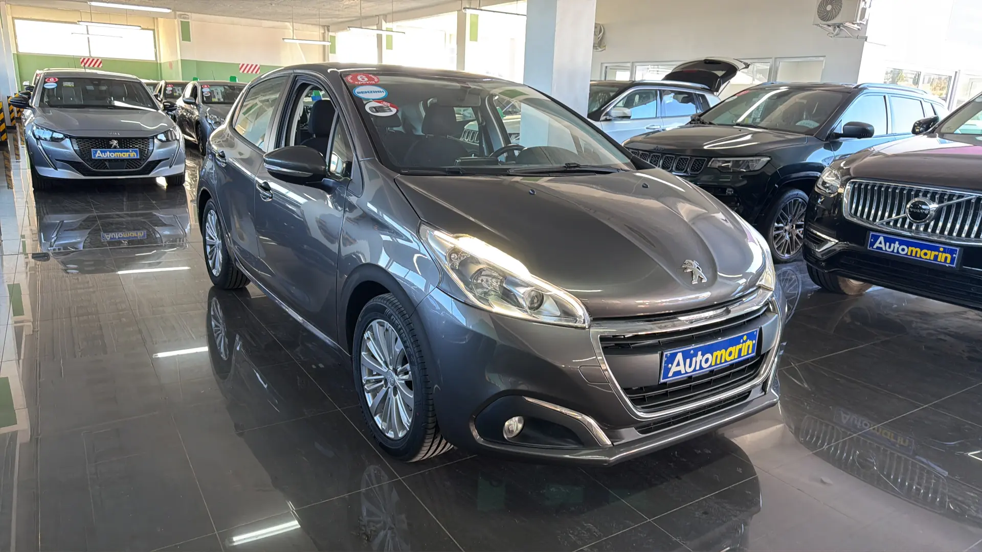 View 3 - Peugeot 208 - 2018