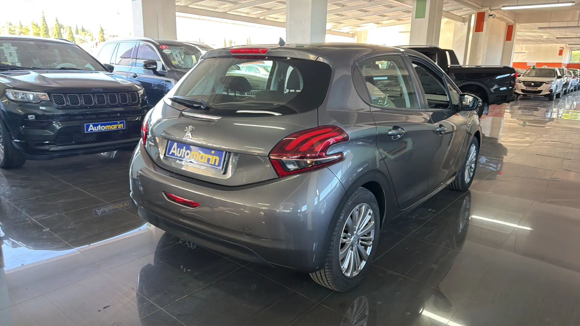 View 4 - Peugeot 208 - 2018