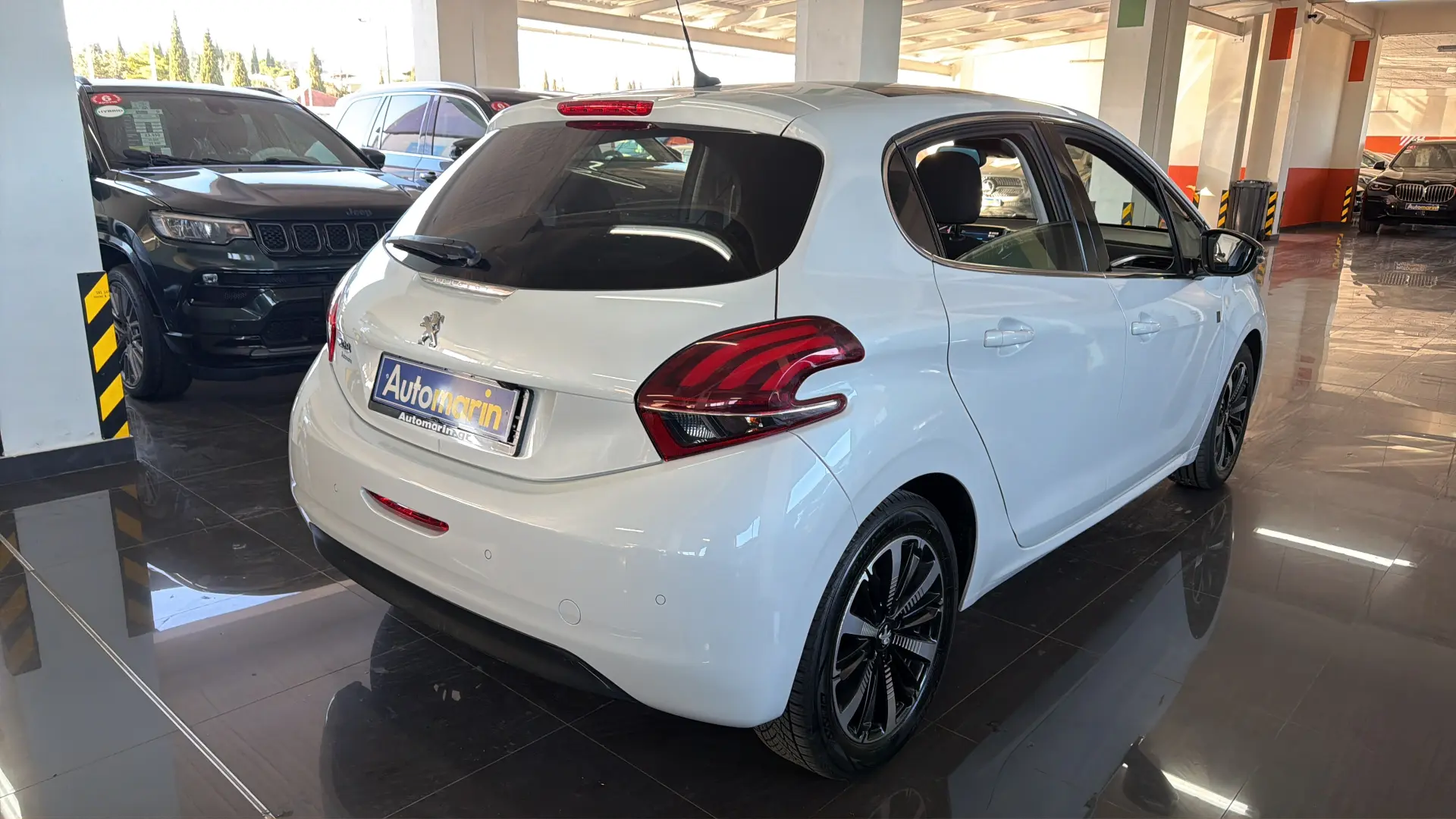 View 4 - Peugeot 208 - 2019