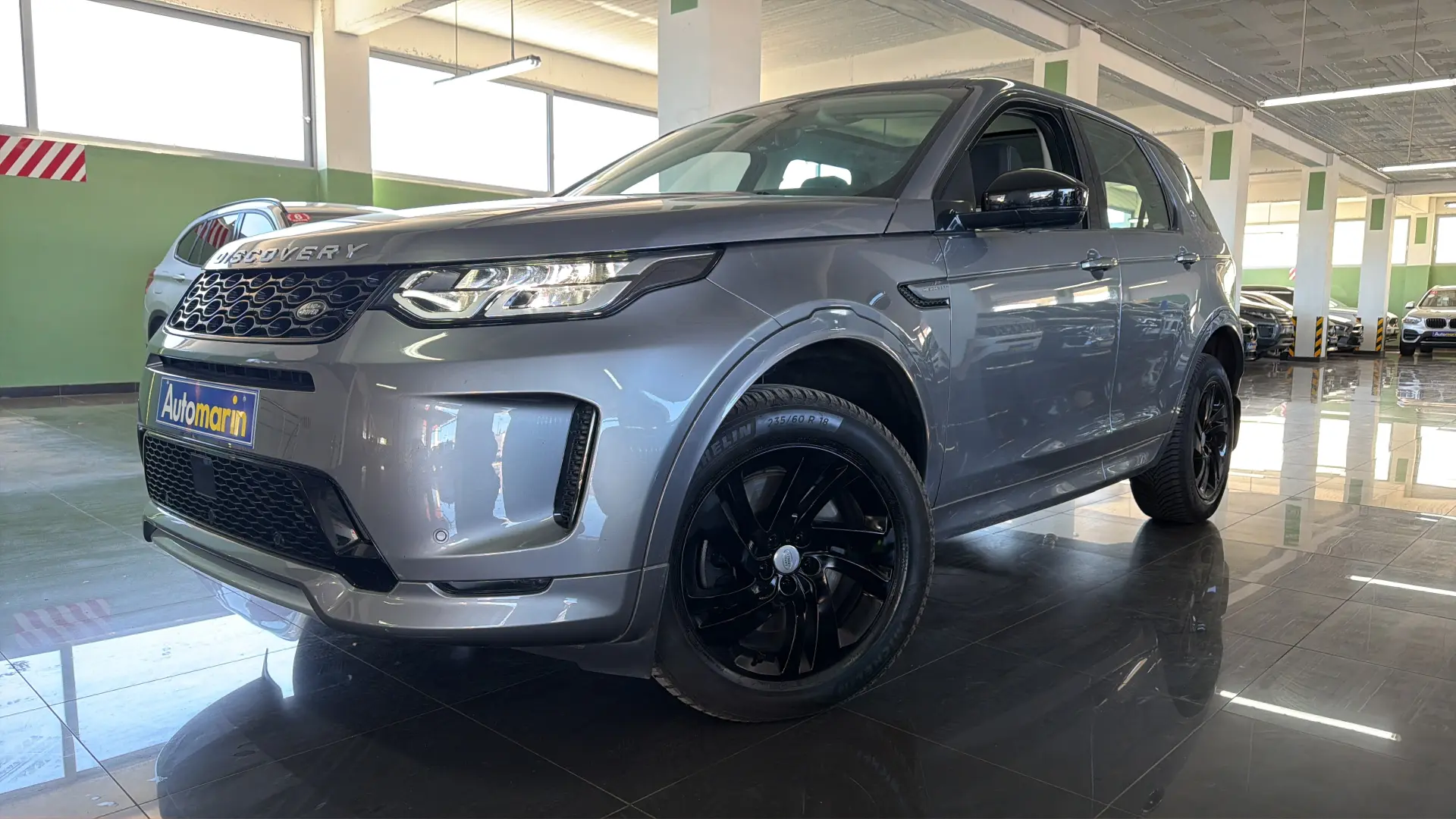 View 1 - Land Rover Discovery Sport - 2024