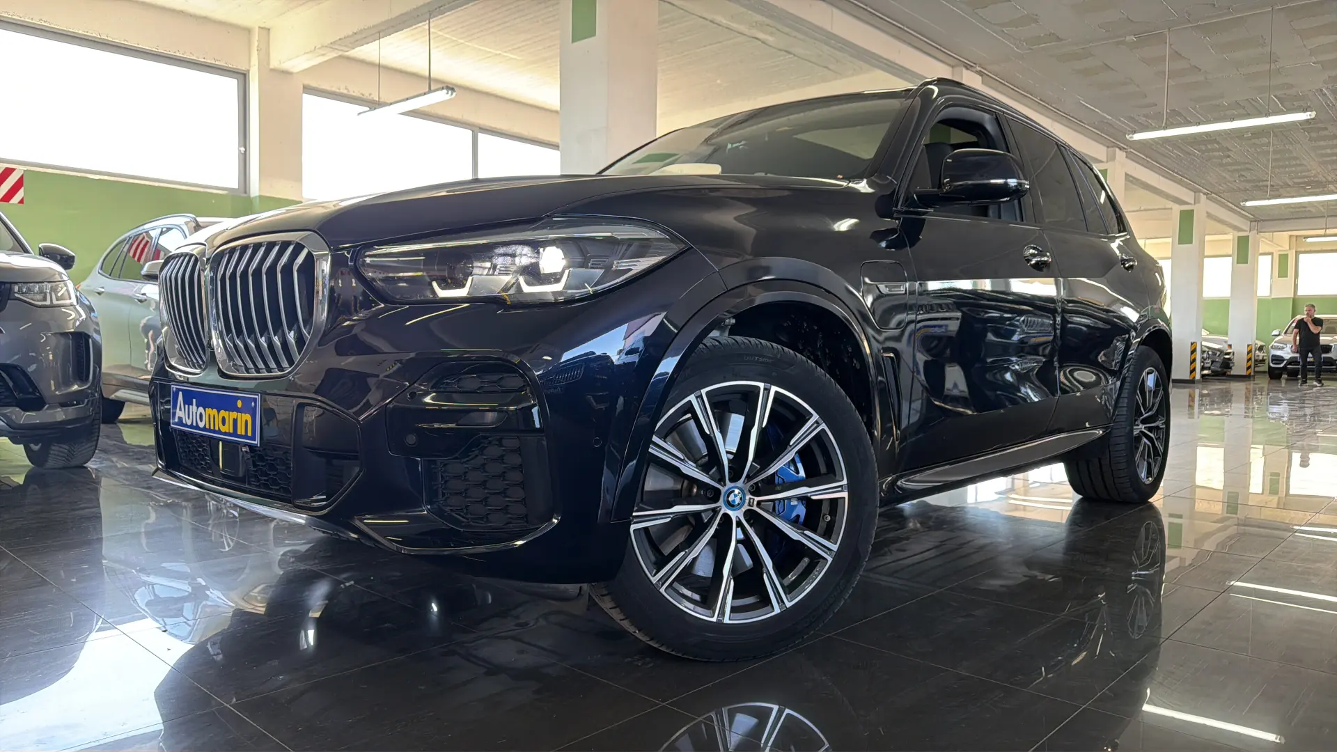 View 1 - BMW X5 - 2021