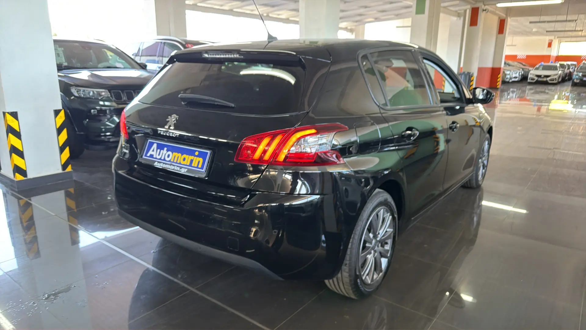View 4 - Peugeot 308 - 2021