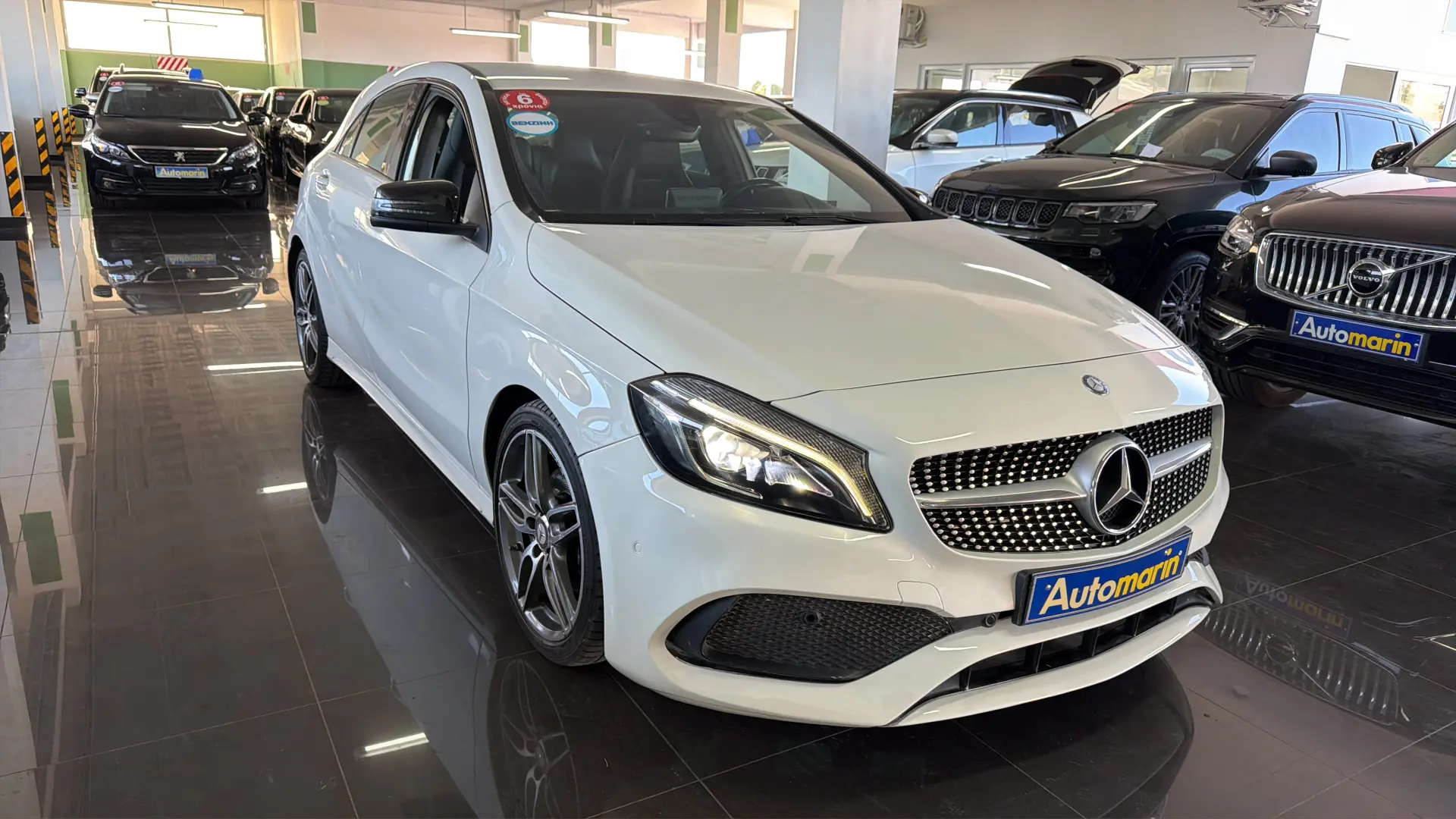 View 3 - Mercedes-Benz A 180 - 2016