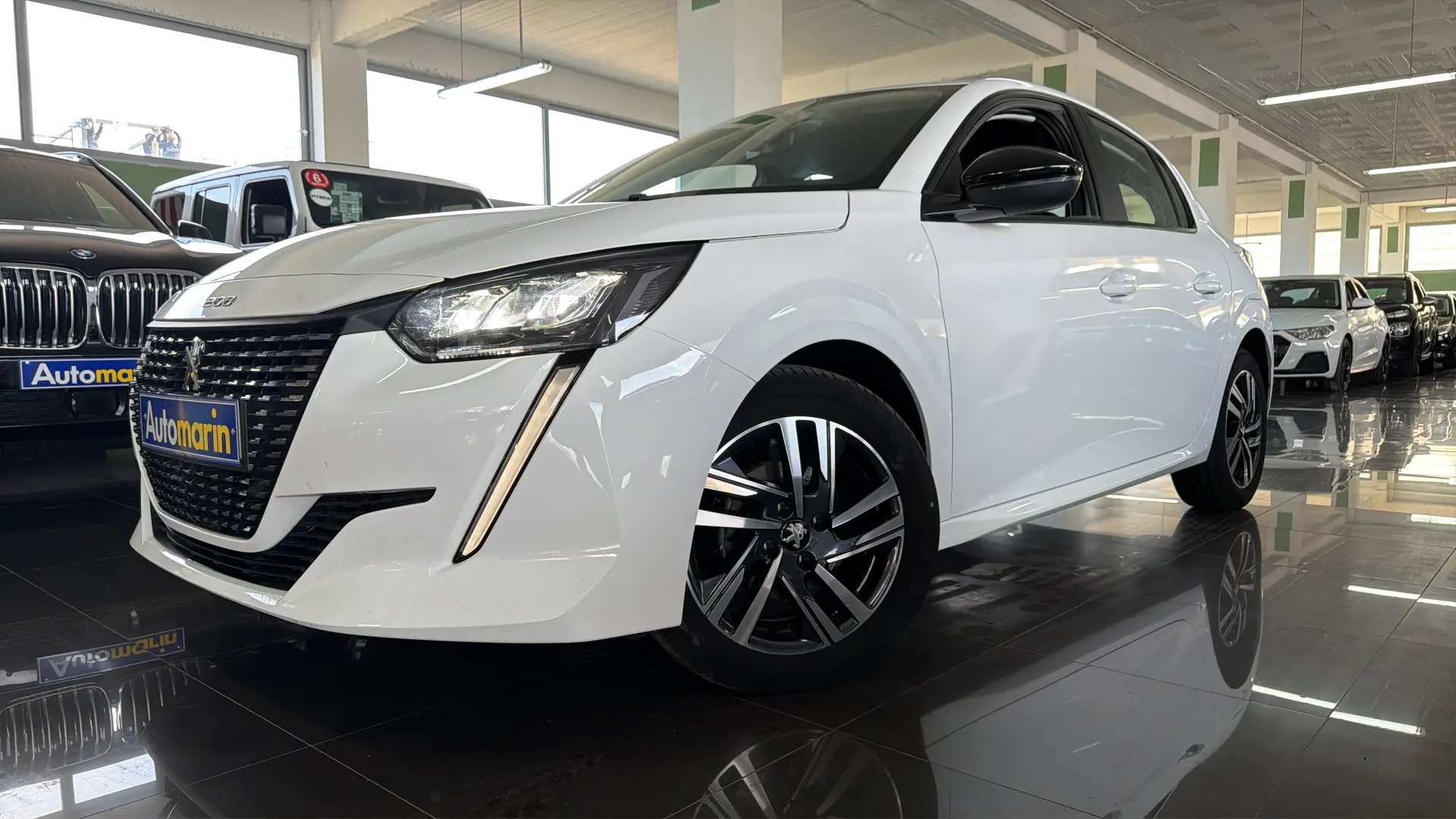 View 1 - Peugeot 208 - 2023