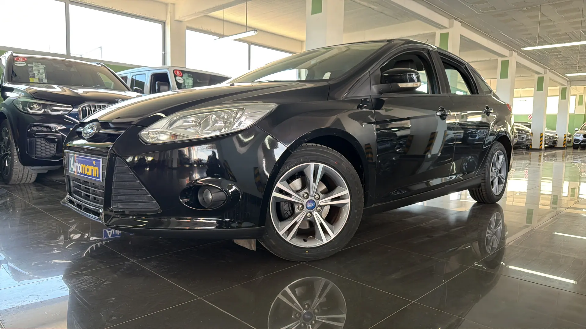 View 1 - Ford Focus - 2014