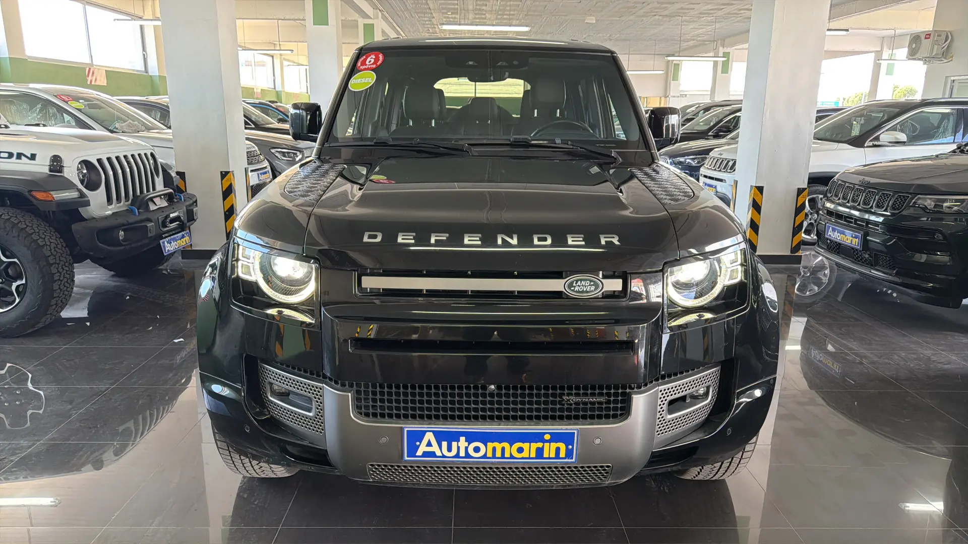 View 2 - Land Rover Defender - 2021