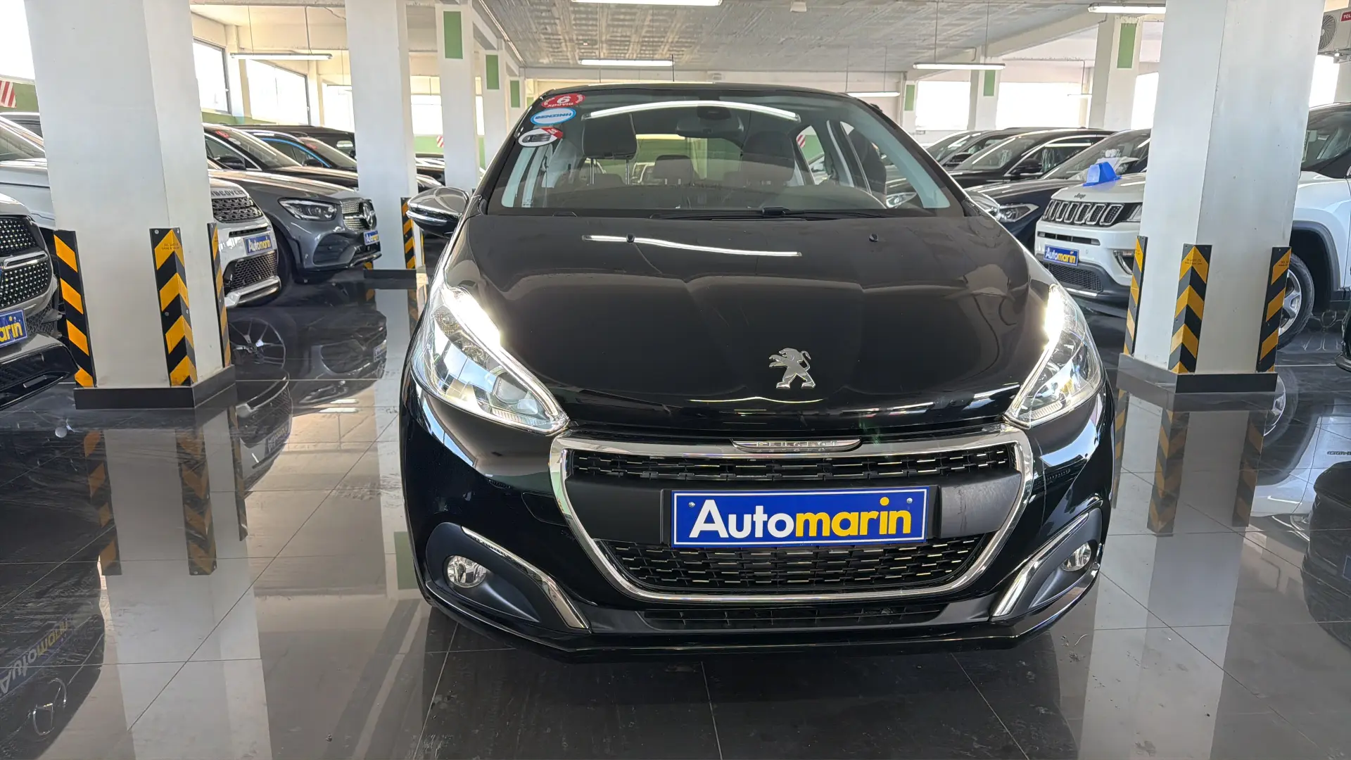 View 2 - Peugeot 208 - 2019