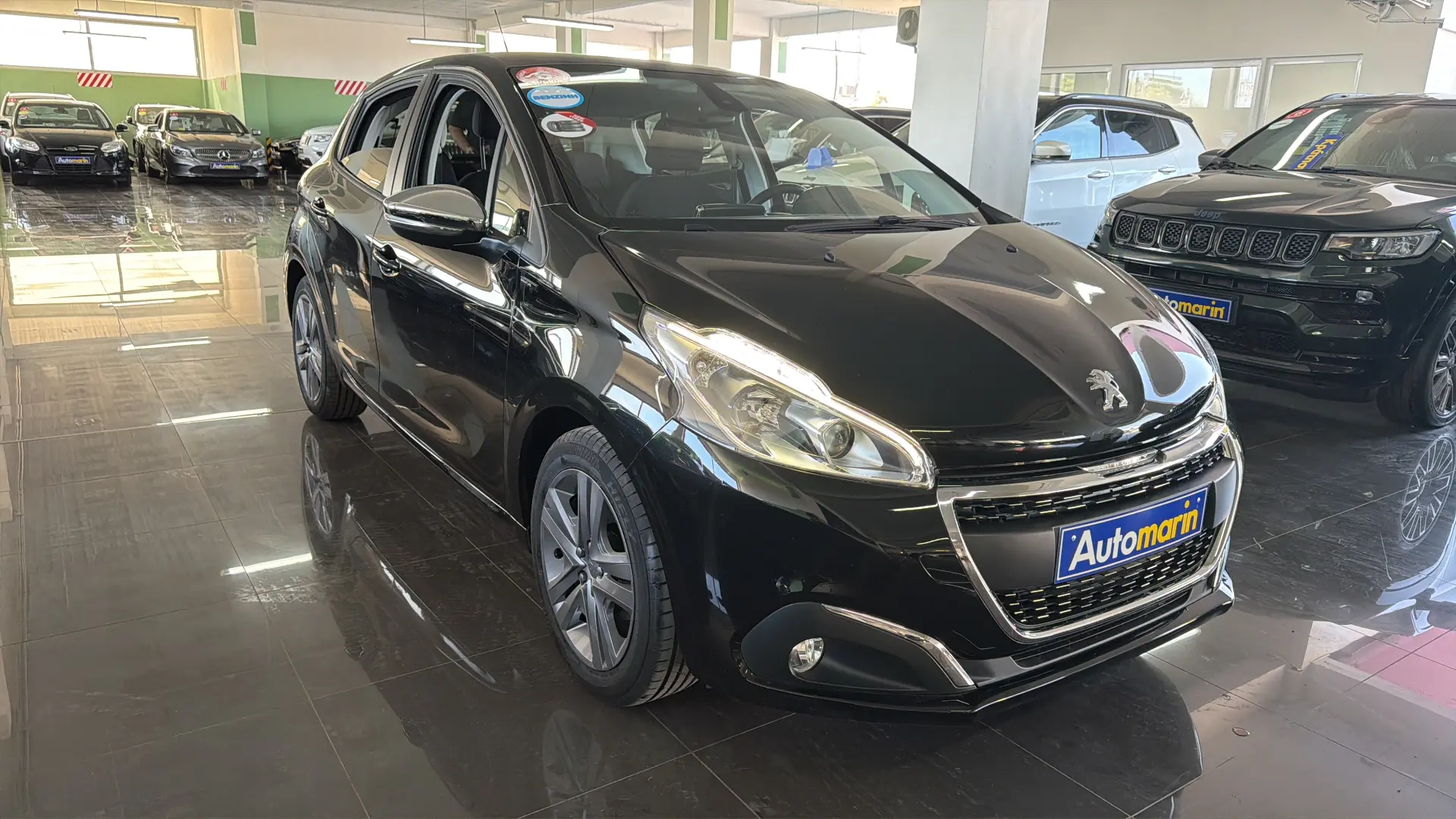 View 3 - Peugeot 208 - 2019