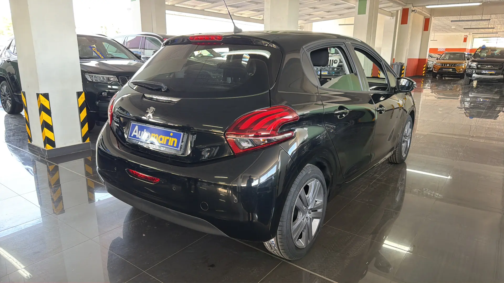 View 4 - Peugeot 208 - 2019
