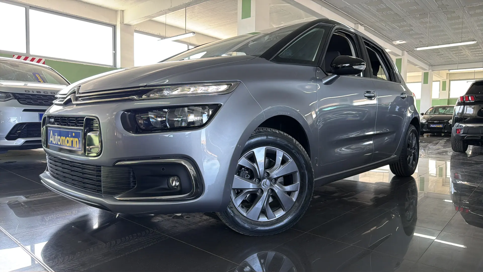 View 1 - Citroen C4 Picasso - 2017