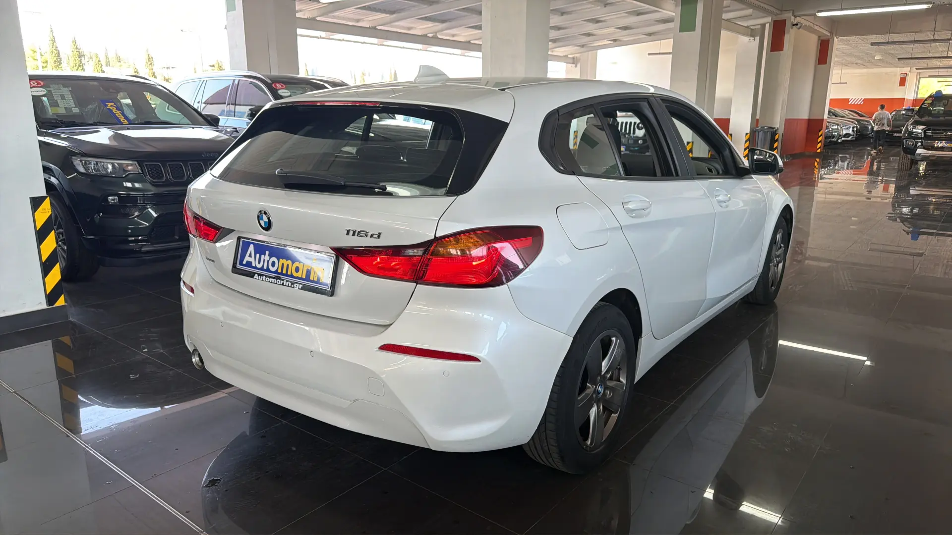 View 4 - BMW 116 - 2021