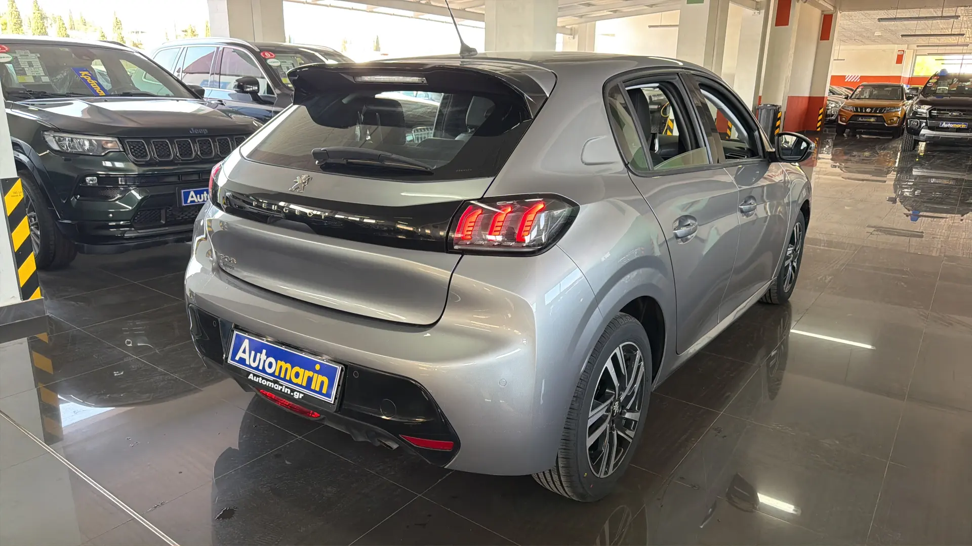 View 4 - Peugeot 208 - 2020