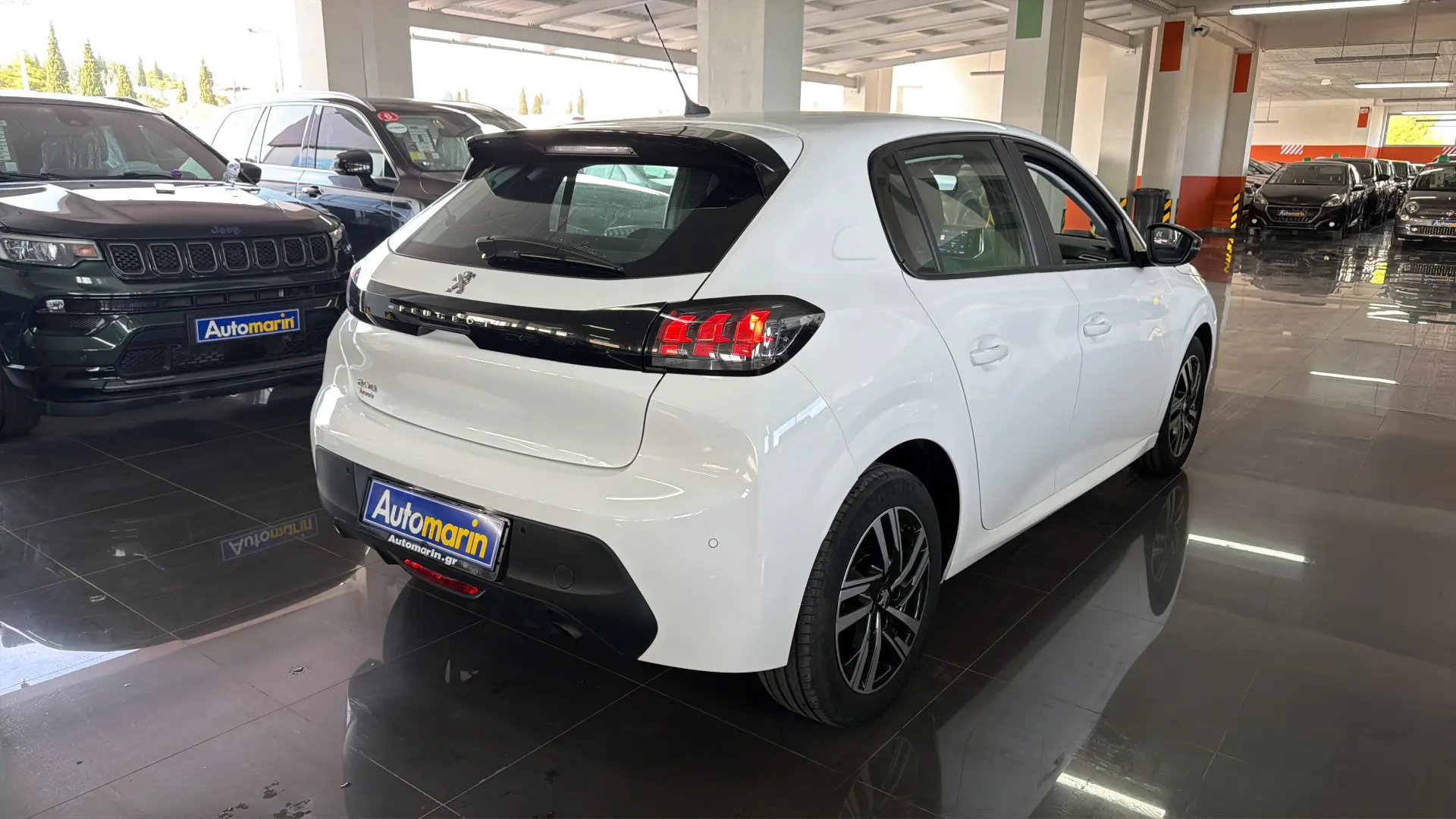 View 4 - Peugeot 208 - 2023