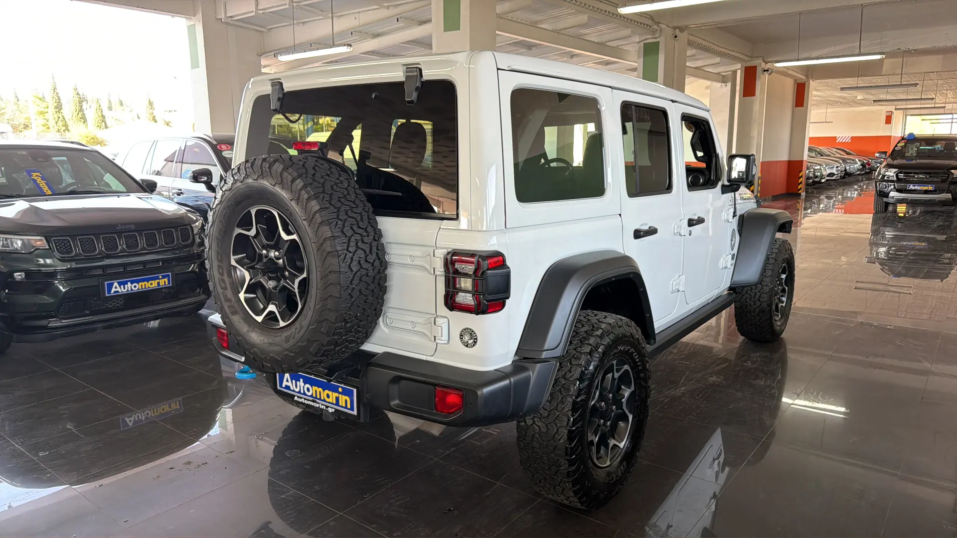 View 4 - Jeep Wrangler - 2021