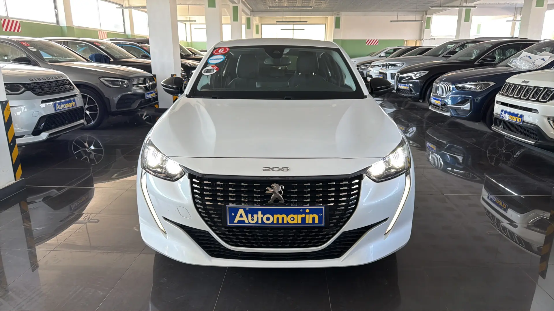 View 2 - Peugeot 208 - 2021