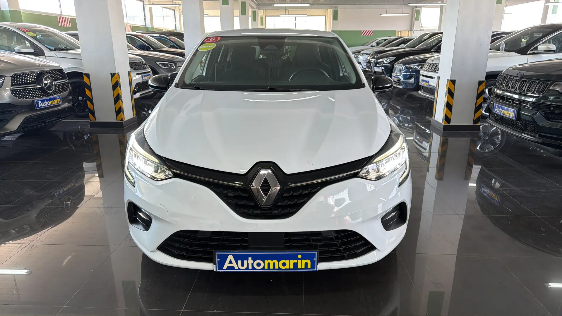 View 2 - Renault Clio - 2022