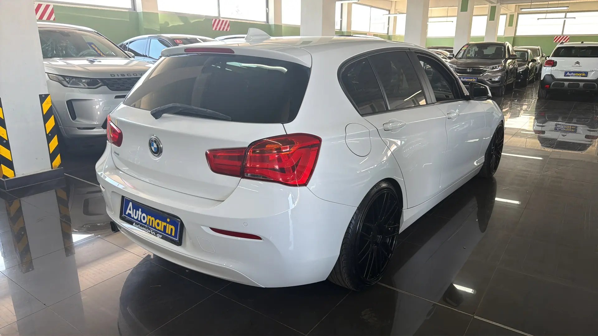 View 4 - BMW 118 - 2017