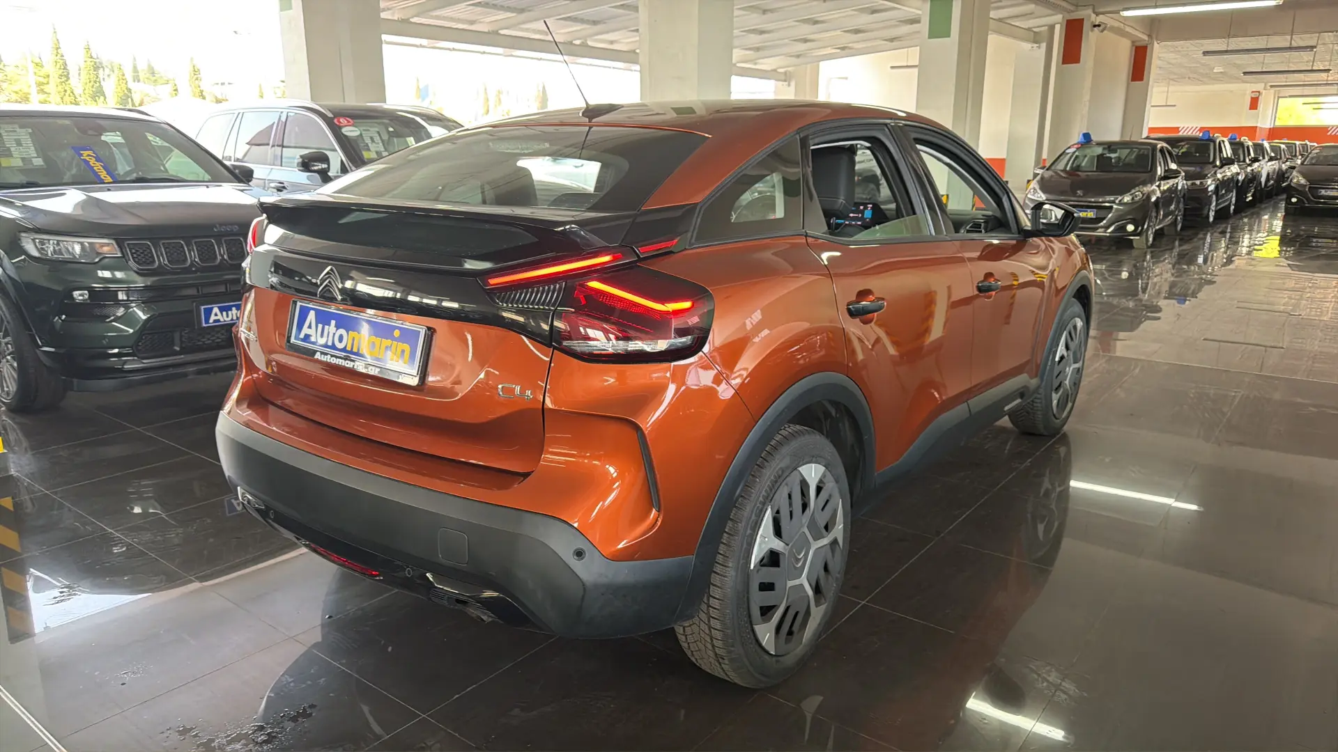 View 4 - Citroen C4 - 2021