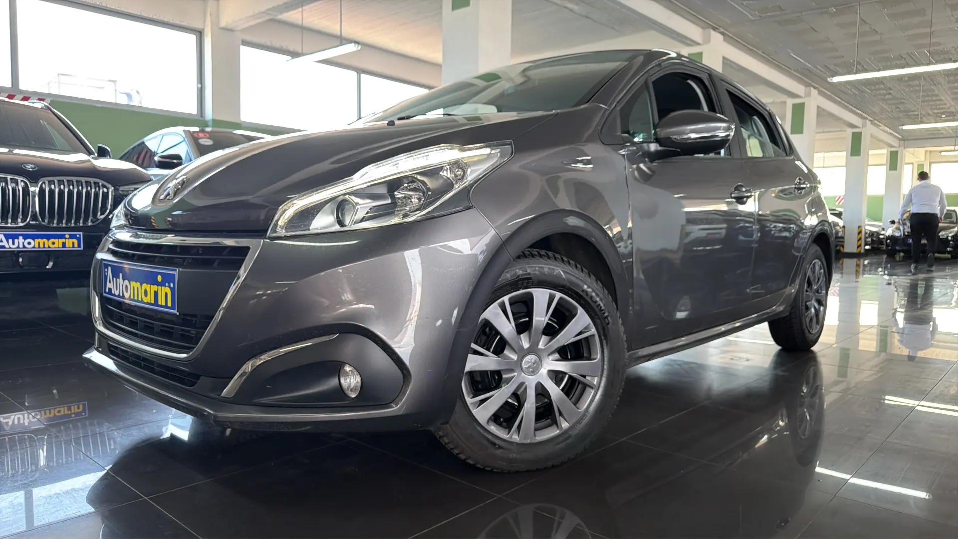 View 1 - Peugeot 208 - 2019
