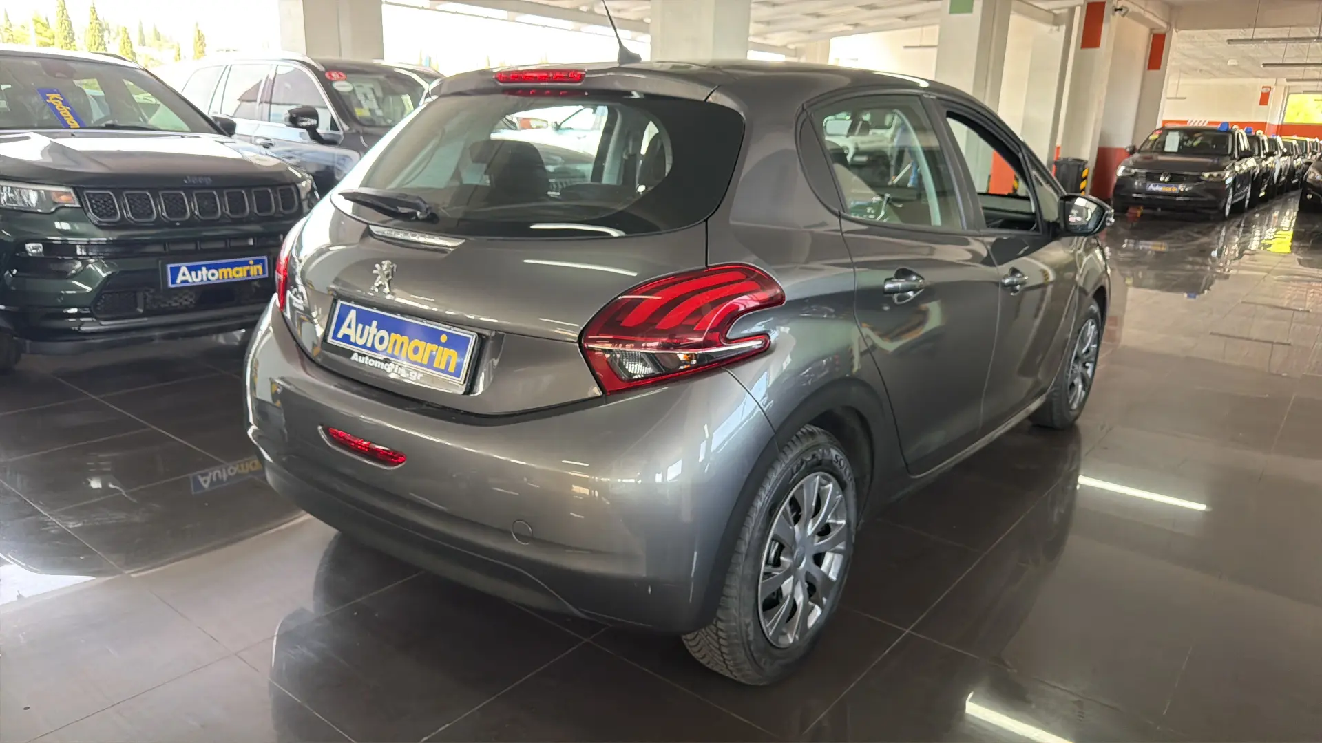 View 4 - Peugeot 208 - 2019