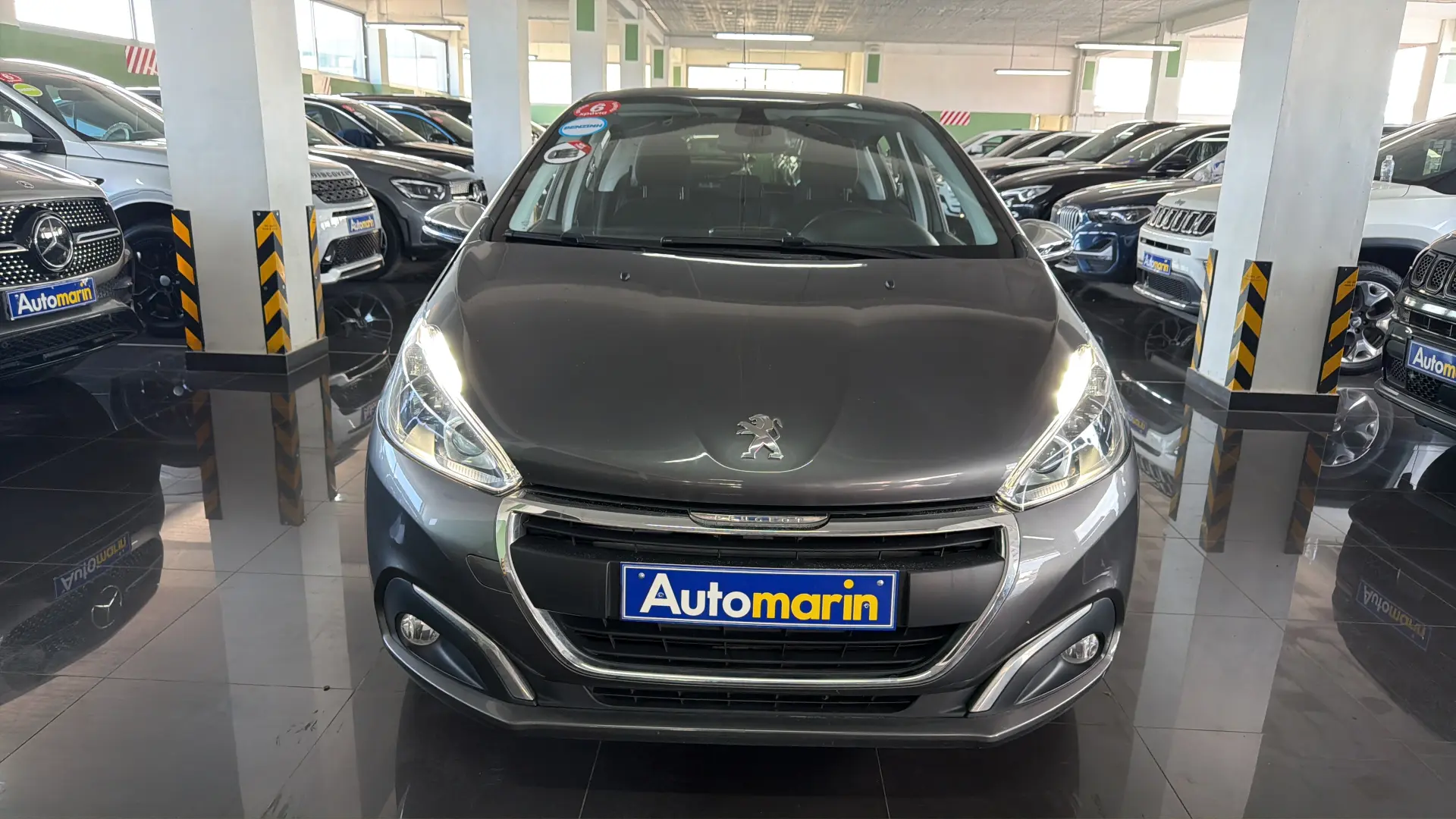 View 2 - Peugeot 208 - 2018