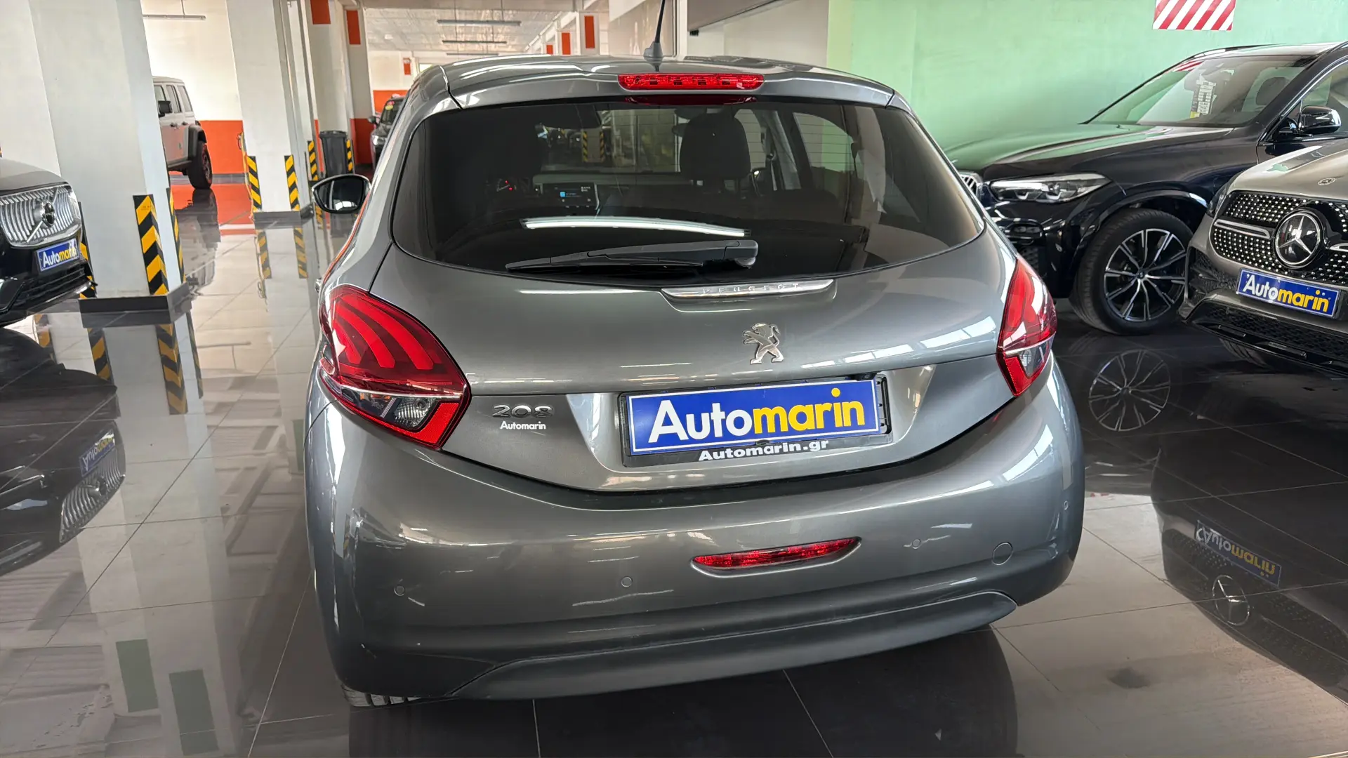 View 5 - Peugeot 208 - 2018