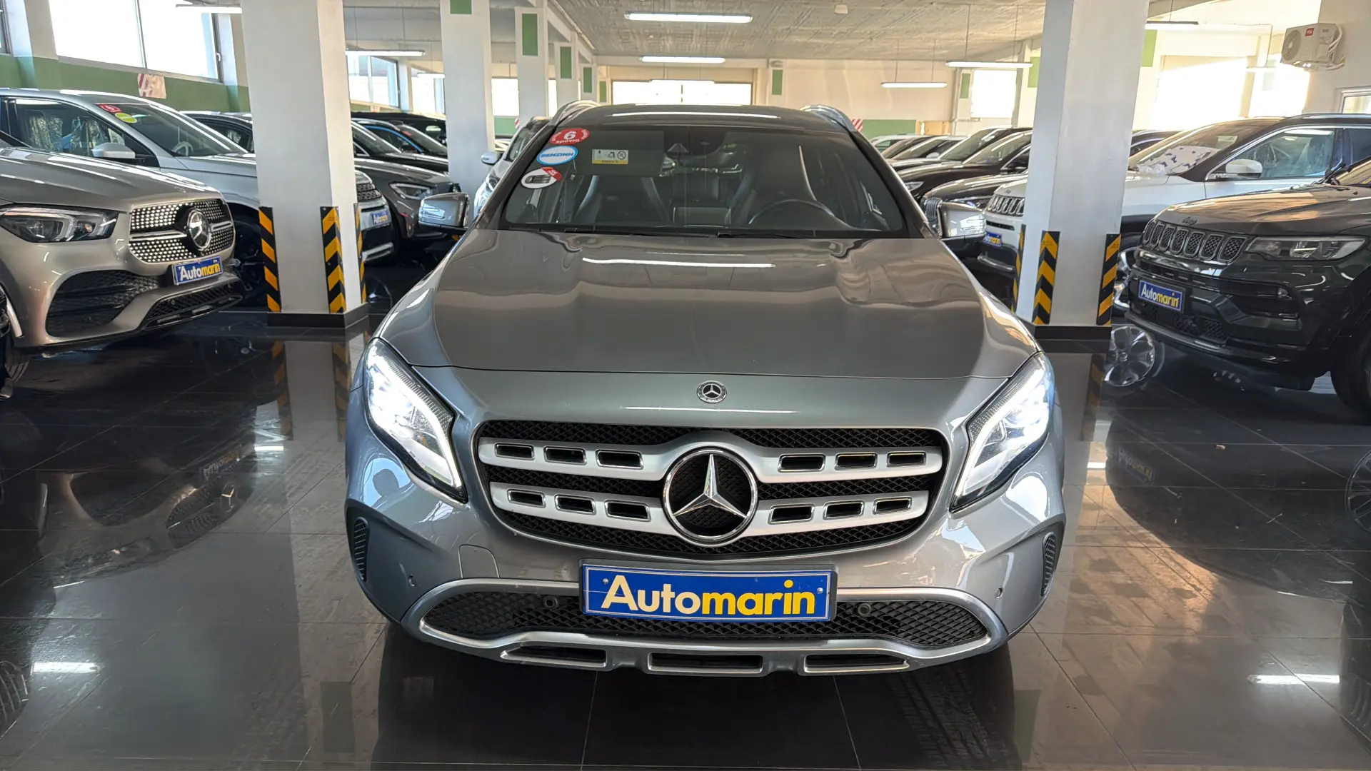 View 2 - Mercedes-Benz GLA 200 - 2019