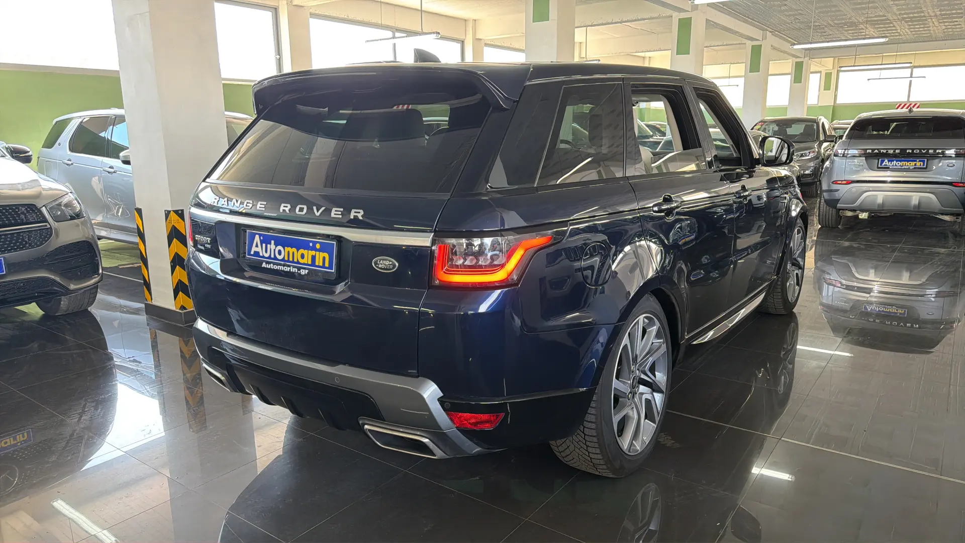 View 4 - Land Rover Range Rover Sport - 2020