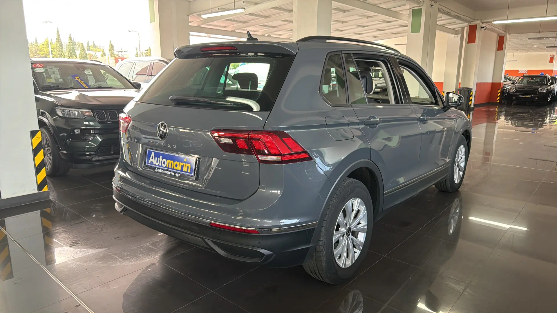 View 4 - Volkswagen Tiguan - 2022
