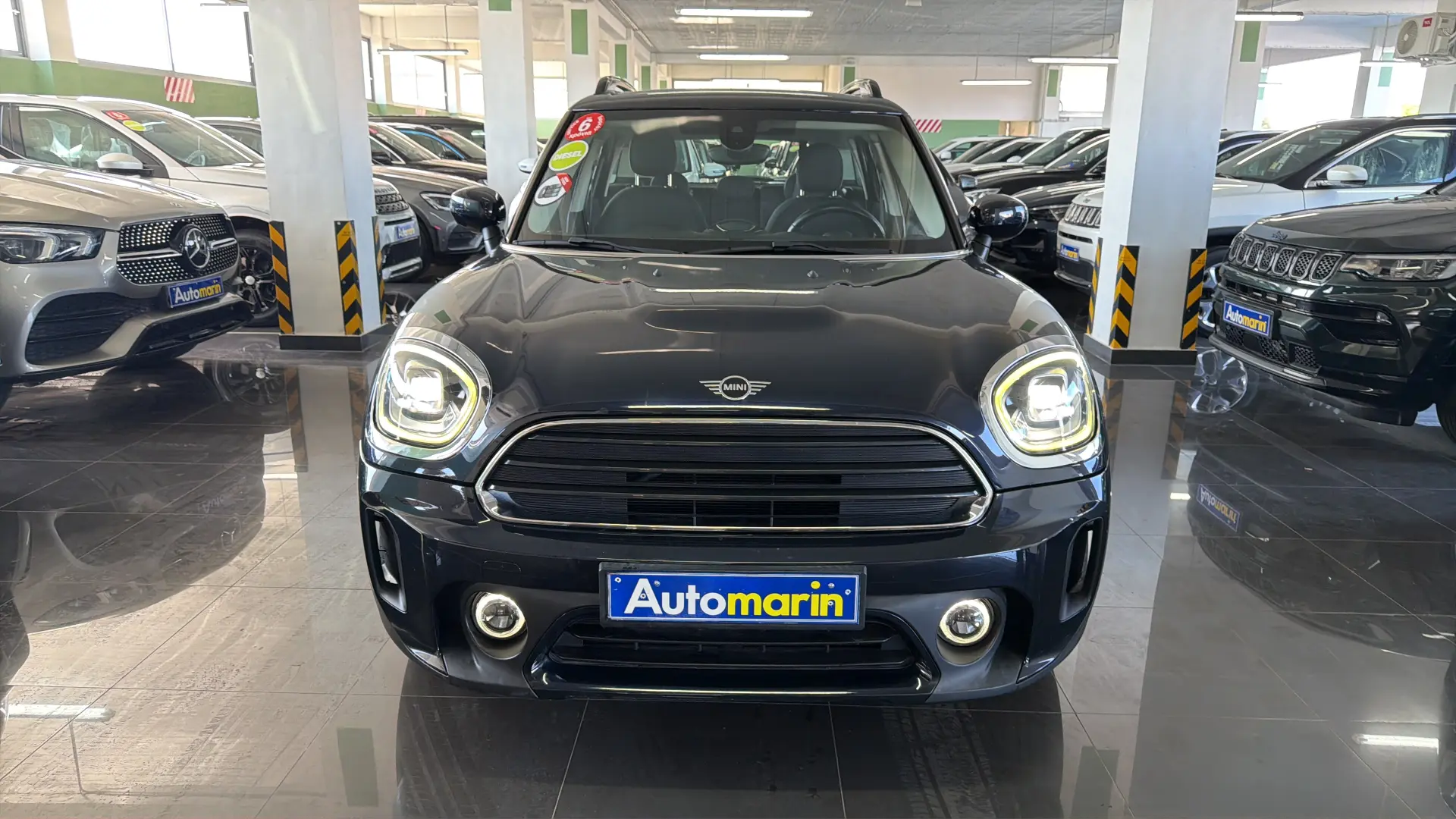View 2 - Mini Countryman - 2022