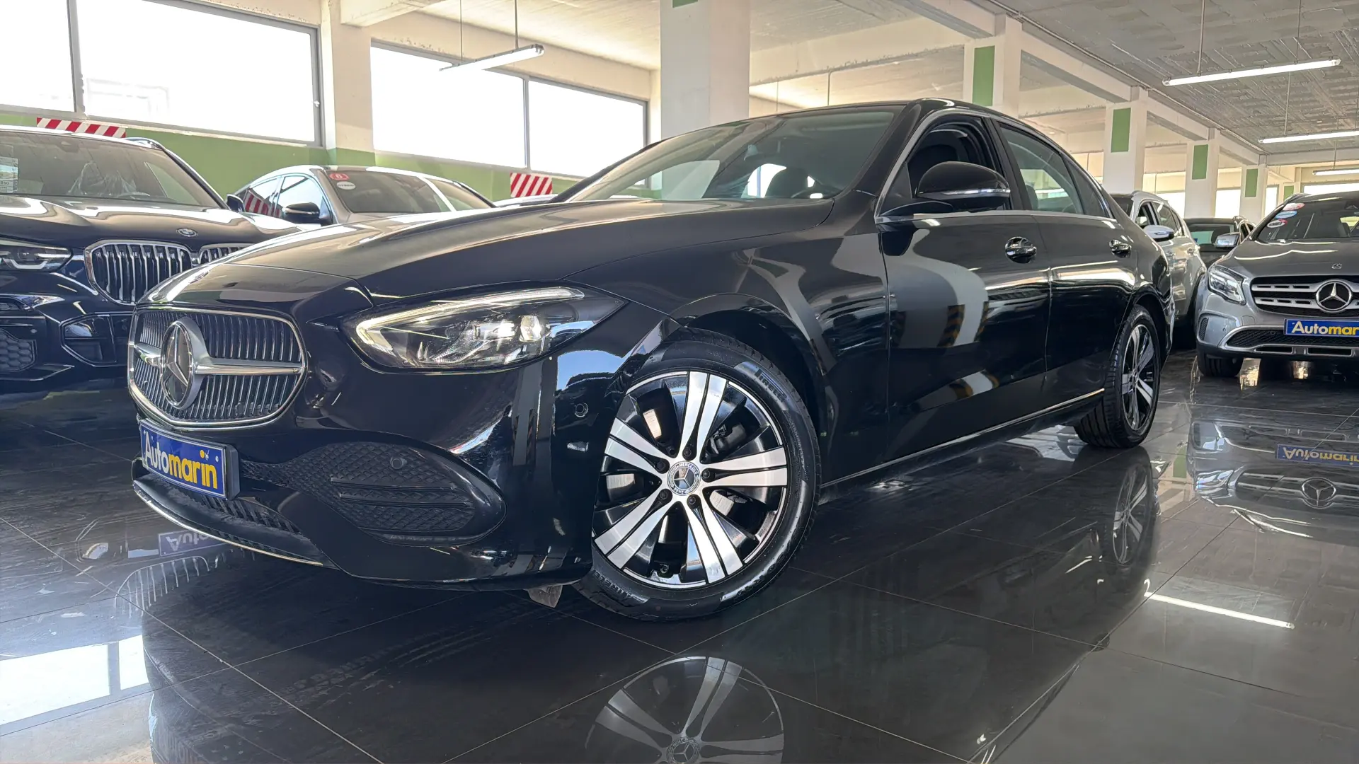 View 1 - Mercedes-Benz C 200 - 2023