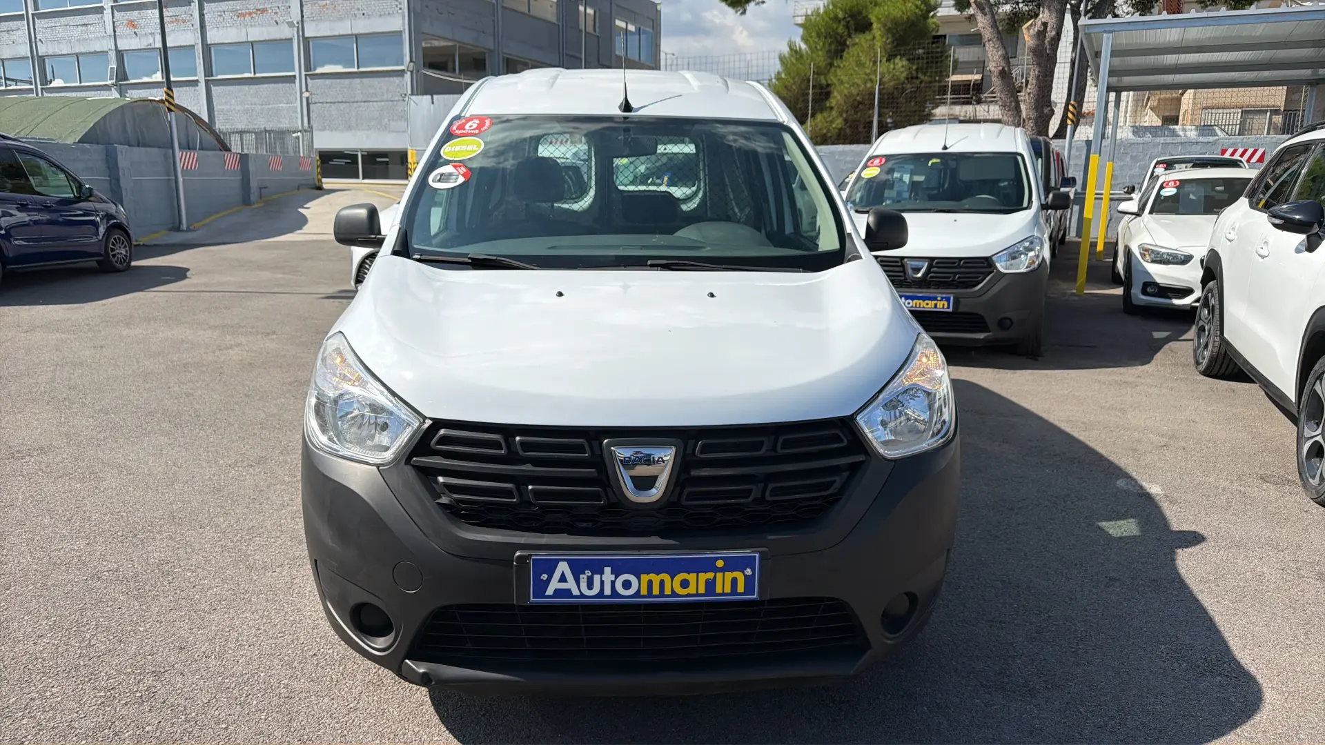 View 2 - Dacia Dokker - 2021