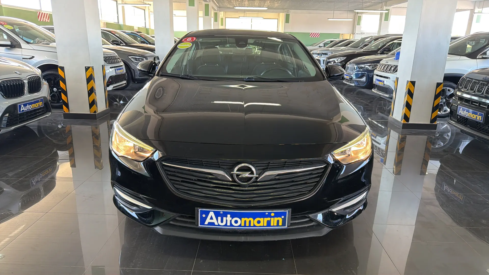 View 2 - Opel Insignia - 2020