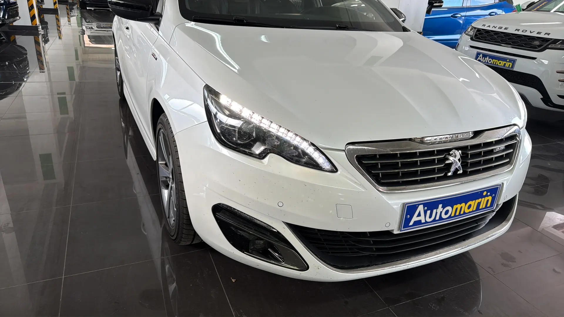 View 4 - Peugeot 308 - 2017