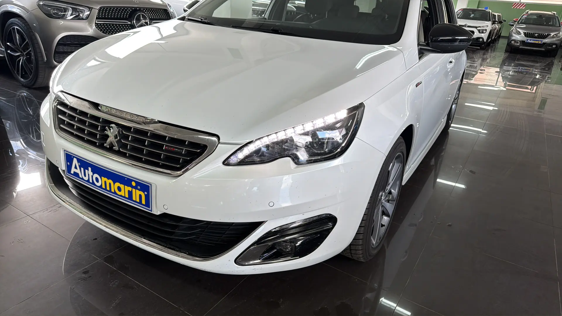 View 5 - Peugeot 308 - 2017