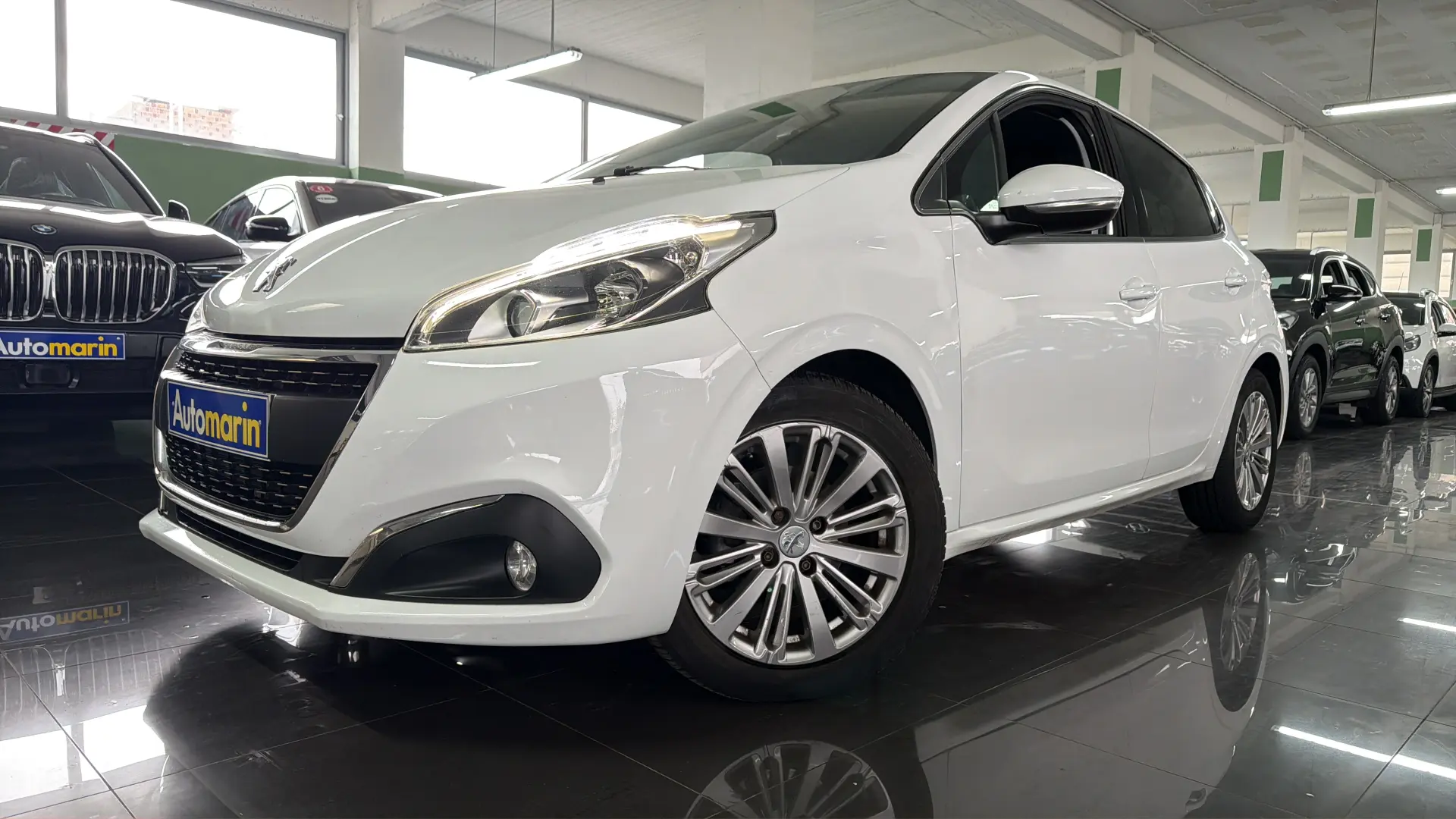 View 1 - Peugeot 208 - 2019